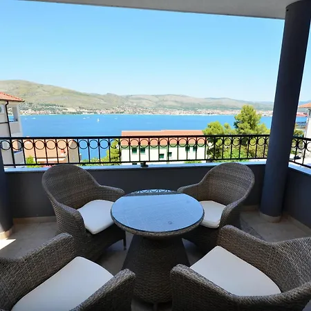 Summer Maja Apartment Okrug Gornji