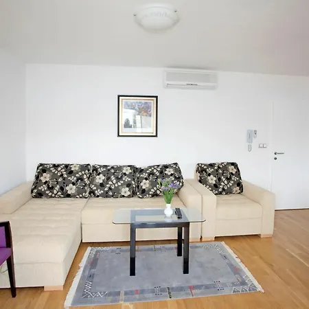 Summer Maja Apartment *