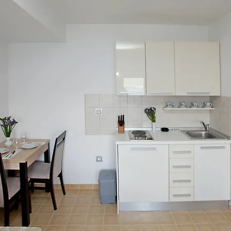 Summer Maja Apartment Okrug Gornji