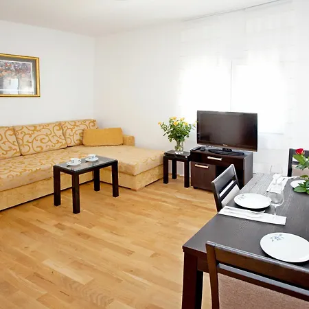 Summer Maja Apartment